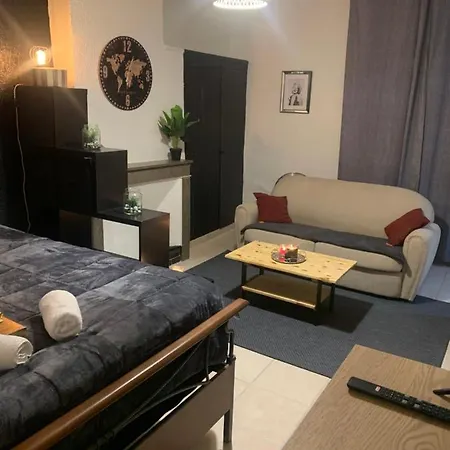Tres Belle Suite Dans Le Centre Historique Ideale Pour 2 Personnes Orange  Exterior photo
