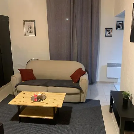 Tres Belle Suite Dans Le Centre Historique Ideale Pour 2 Personnes Orange  Exterior photo
