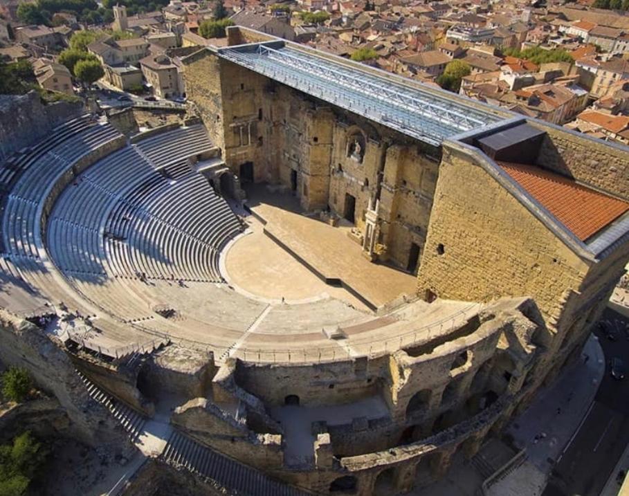 Exclusivité à Orange à Deux Pas Du Théâtre Antique